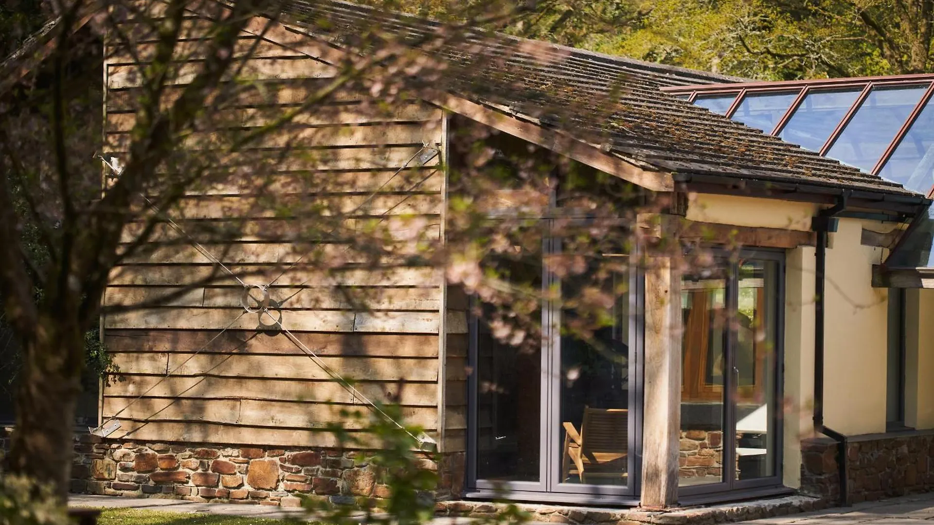 Swallows End - Apartment With Hot Tub, Sauna And Pool Exeter