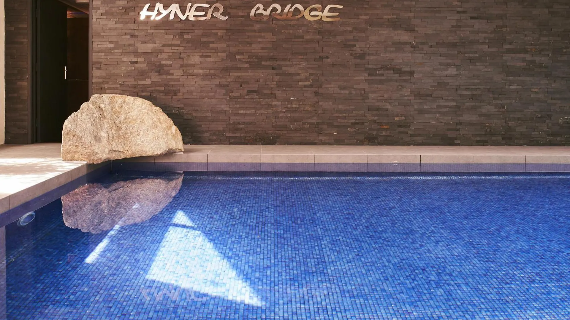 Swallows End - Apartment With Hot Tub, Sauna And Pool Exeter