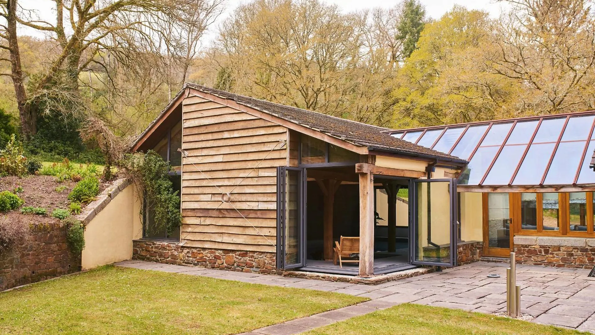 Swallows End - Apartment With Hot Tub, Sauna And Pool Exeter